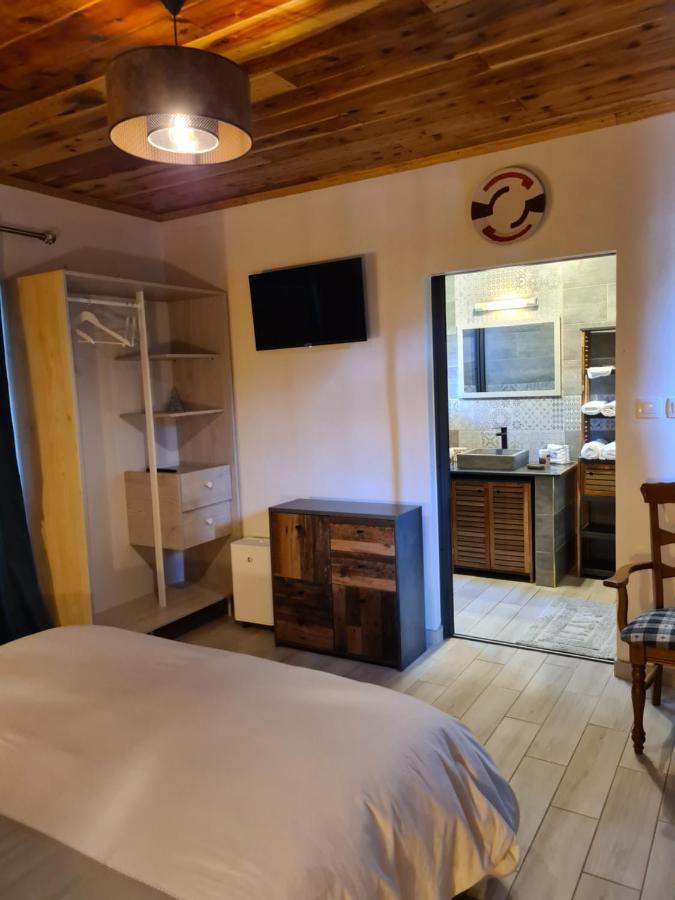 Chambres Et Tables D'Hote Du Voyageur Ла-Плен-де-Пальмист Экстерьер фото