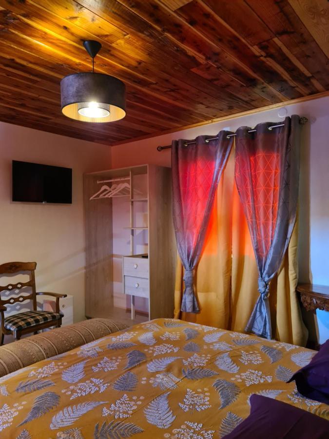Chambres Et Tables D'Hote Du Voyageur Ла-Плен-де-Пальмист Экстерьер фото