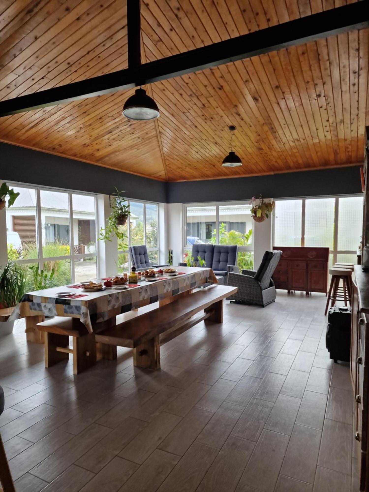 Chambres Et Tables D'Hote Du Voyageur Ла-Плен-де-Пальмист Экстерьер фото