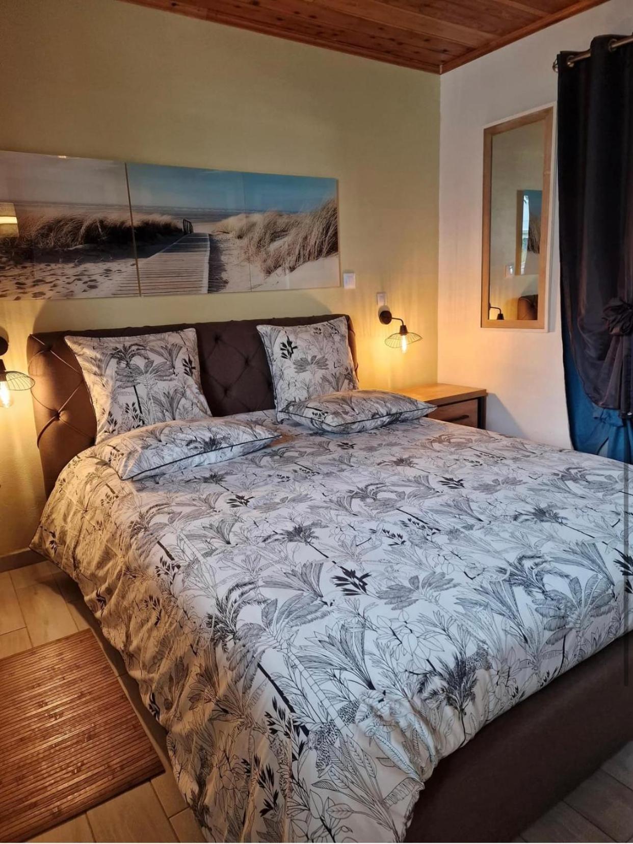 Chambres Et Tables D'Hote Du Voyageur Ла-Плен-де-Пальмист Экстерьер фото